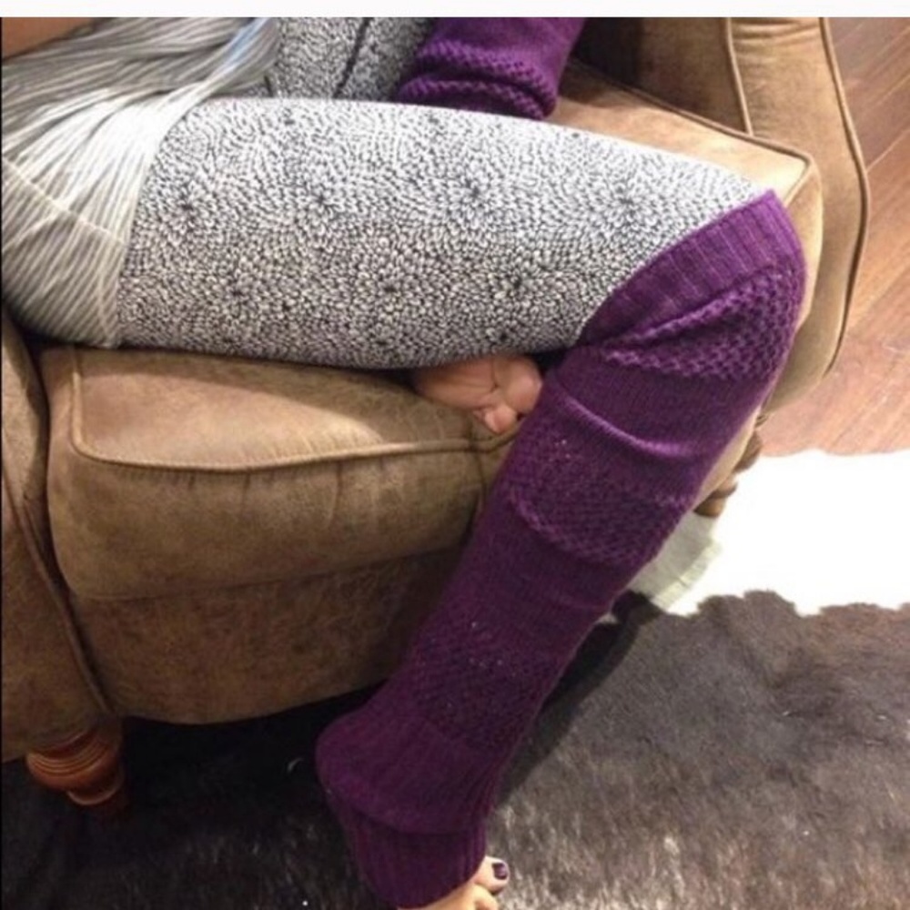 Lululemon Tip to Toe Leg warmers Berry Yum Yum